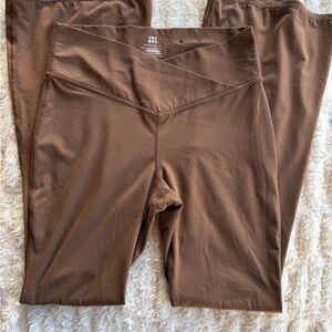 JoyLab Brown Flare Leggings Size Medium